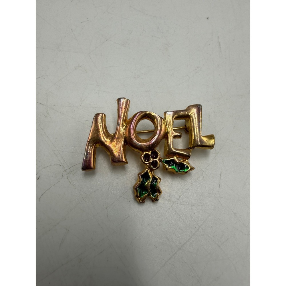 Vintage Noel Christmas‎ Brooch Gold Tone Enamel Holly Berry Holiday Pin